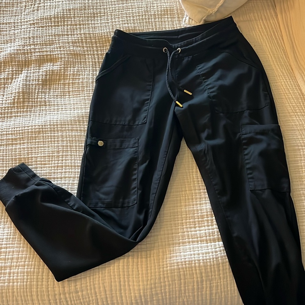 Jaanuu Black XS Jogger Scrub Bottoms